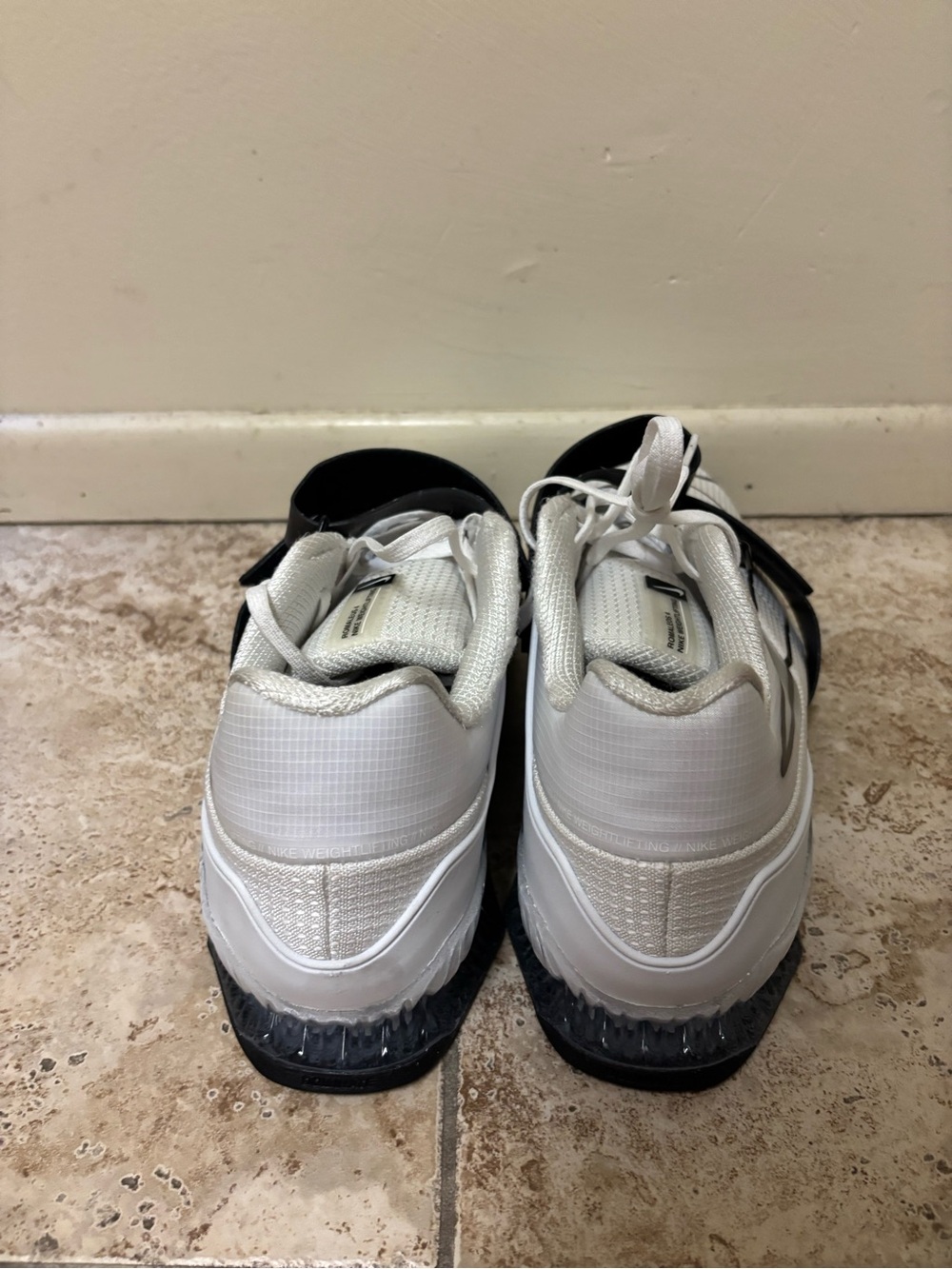 Nike Romaleos 4 Weightlifting Shoes Men's 14/15 White Black CD3463-101 Training - Picture 3 of 5